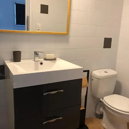 Au Petit Paradis Homestay La Roquebrussanne